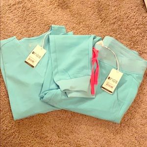 BRAND NEW NEON BLUE FIGS